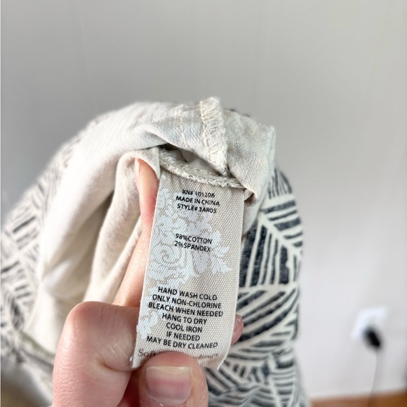 Soft Surroundings printed cotton cropped straight leg pants size 10P - Picture 5 of 5